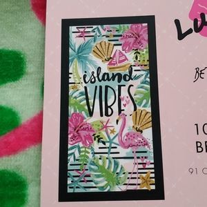 Betsey Johnson towel